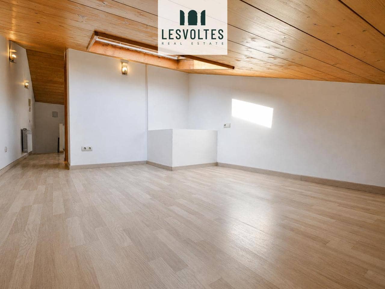 3 bedroom Flat for sale in Palafrugell with garage - € 260,000 (Ref: 10081886)