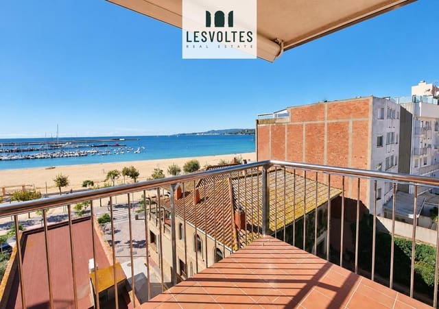 3 bedroom Flat for sale in Palamós with garage - € 590,000 (Ref: 10081887)