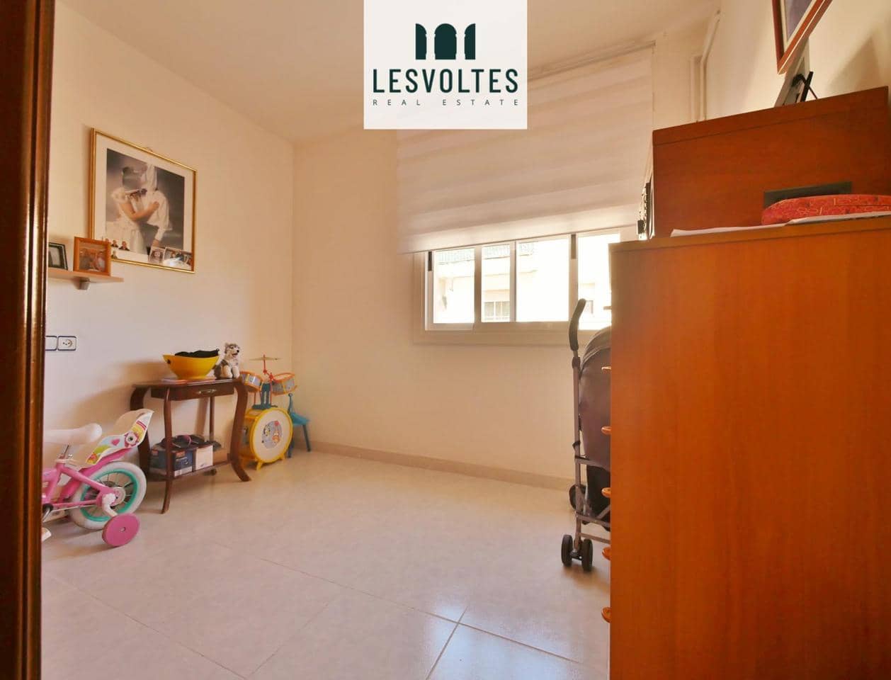 4 bedroom Flat for sale in Palamos - € 250,000 (Ref: 10081888)