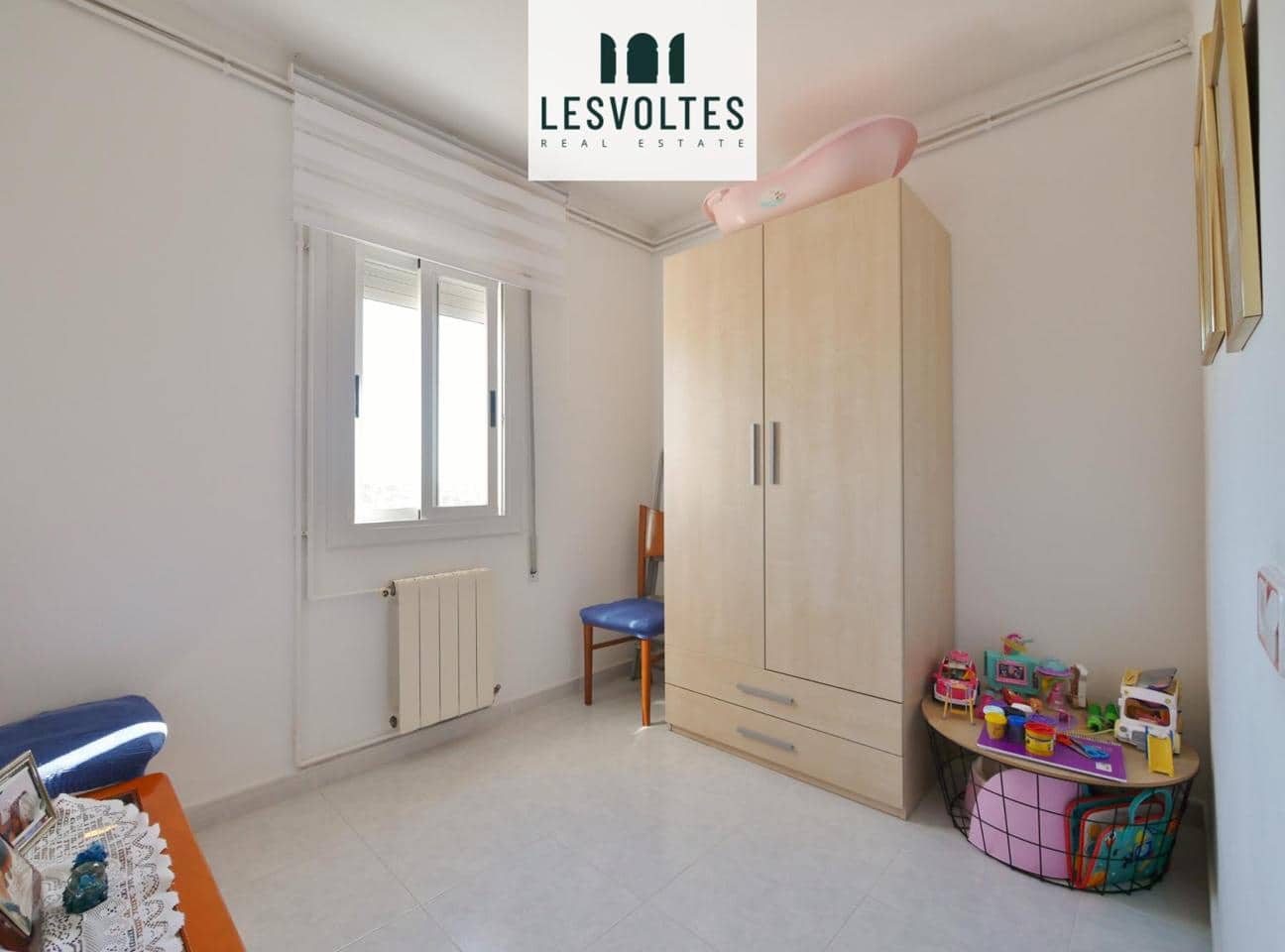 4 bedroom Flat for sale in Palamos - € 250,000 (Ref: 10081888)