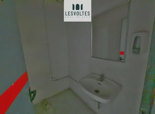 Local Comercial en La Bisbal d'Empordà en venta - 220.000 € (Ref: 10081898)