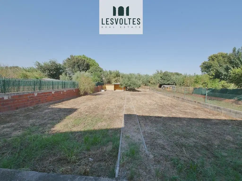 Local Comercial en La Bisbal d'Empordà en venta - 220.000 € (Ref: 10081898)