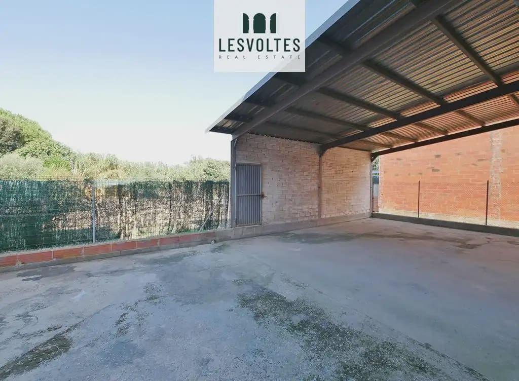 Local Comercial en La Bisbal d'Empordà en venta - 220.000 € (Ref: 10081898)