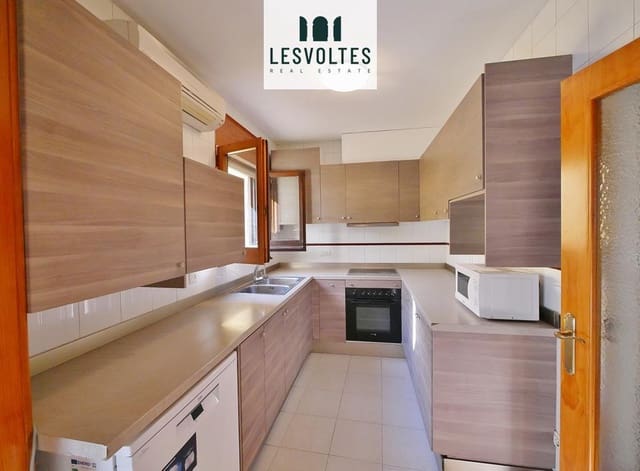 3 soverom Leilighet til salgs i Verges med garasje - € 220 000 (Ref: 10081899)