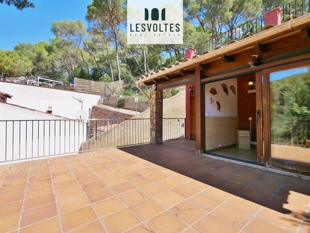 Chalet de 3 habitaciones en Tamariu, Palafrugell en venta con garaje - 750.000 € (Ref: 10081901)