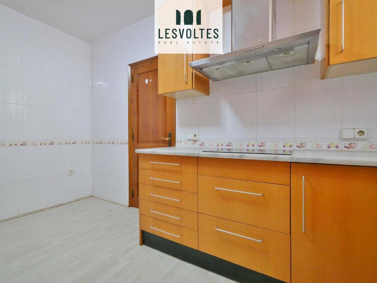 3 bedroom Villa for sale in Tamariu with garage - € 750,000 (Ref: 10081901)