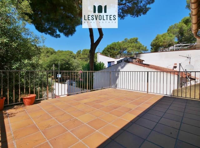 Chalet de 3 habitaciones en Tamariu, Palafrugell en venta con garaje - 750.000 € (Ref: 10081901)