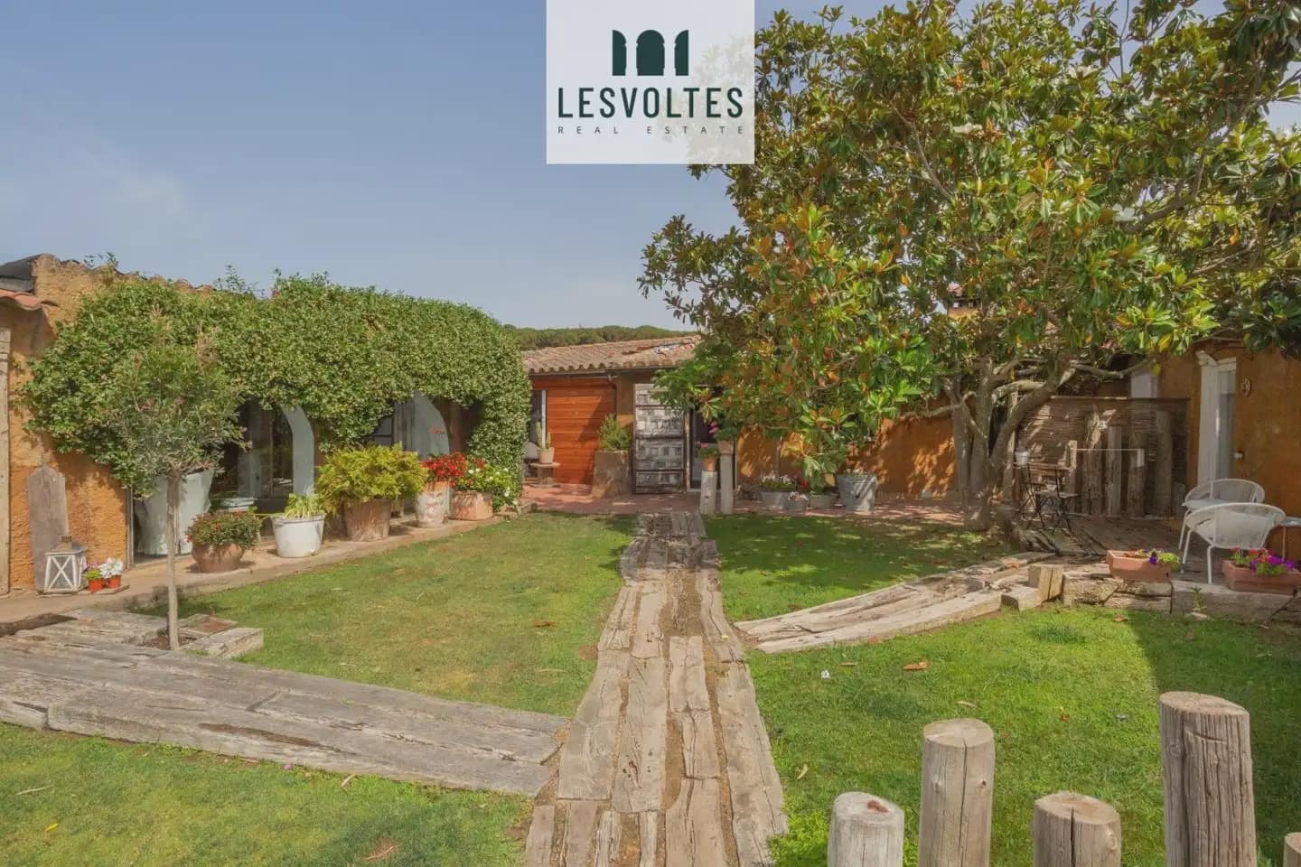 5 chambre Finca/Maison de Campagne à vendre à Mont-ras avec piscine - 2 500 000 € (Ref: 10081902)