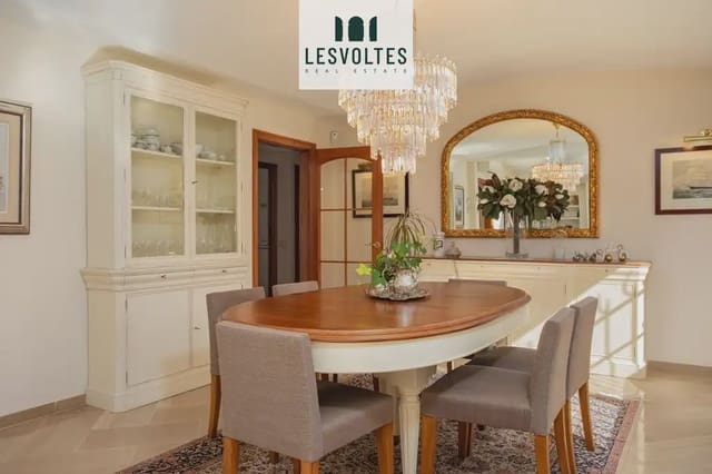 3 sypialnia Willa na sprzedaż w La Bisbal d'Empordà z basenem garażem - 740 000 € (Ref: 10081905)