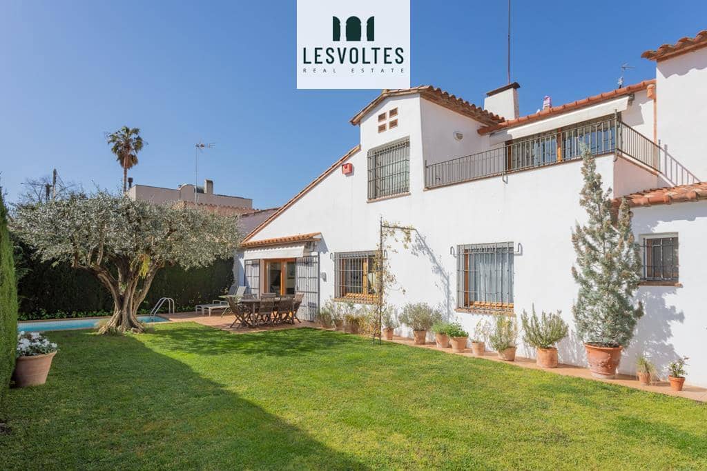 3 bedroom Villa for sale in La Bisbal d'Emporda with pool garage - € 740,000 (Ref: 10081905)