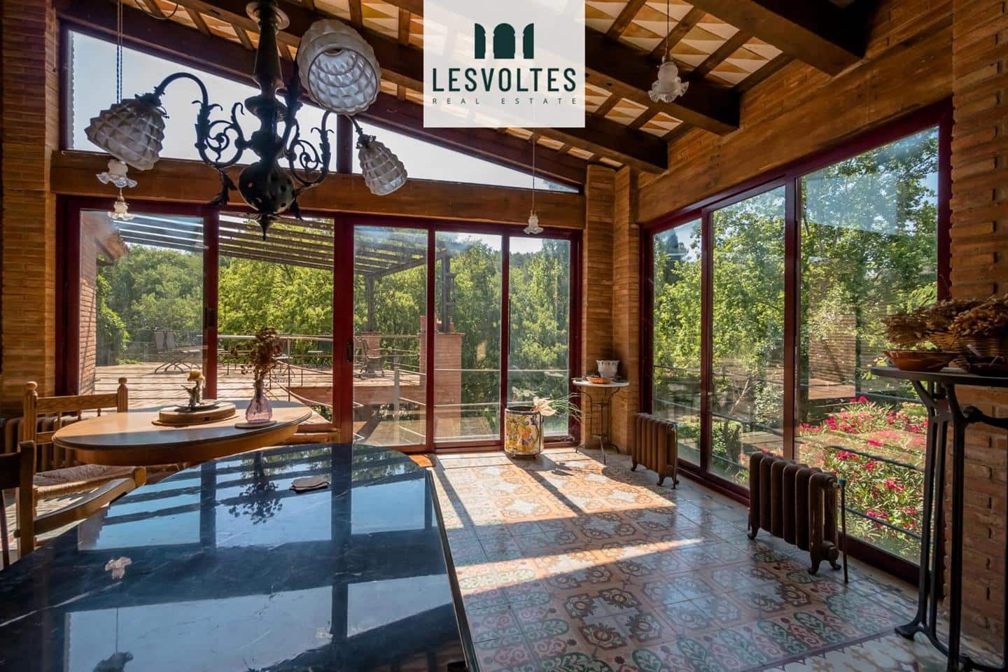 7 bedroom Villa for sale in Sant Marti Vell with garage - € 3,800,000 (Ref: 10081906)