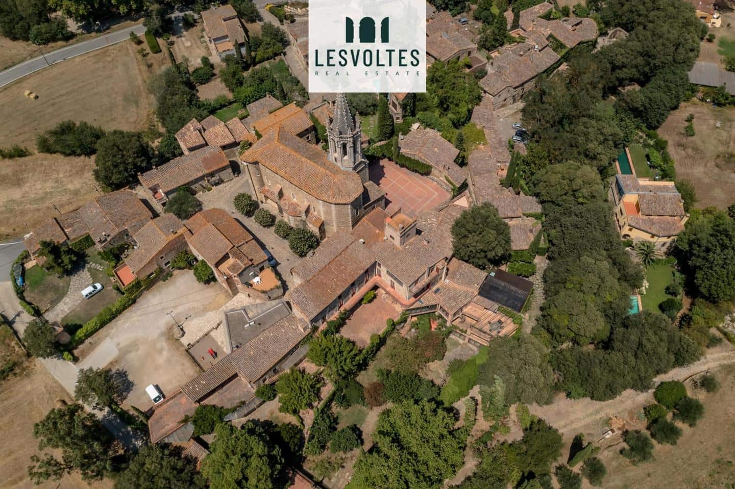 7 bedroom Villa for sale in Sant Marti Vell with garage - € 3,800,000 (Ref: 10081906)