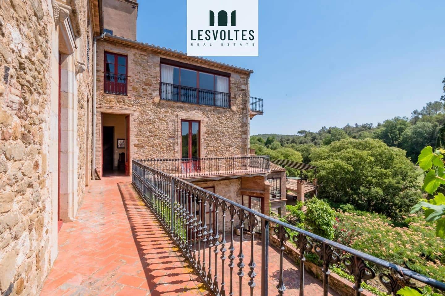 7 bedroom Villa for sale in Sant Marti Vell with garage - € 3,800,000 (Ref: 10081906)