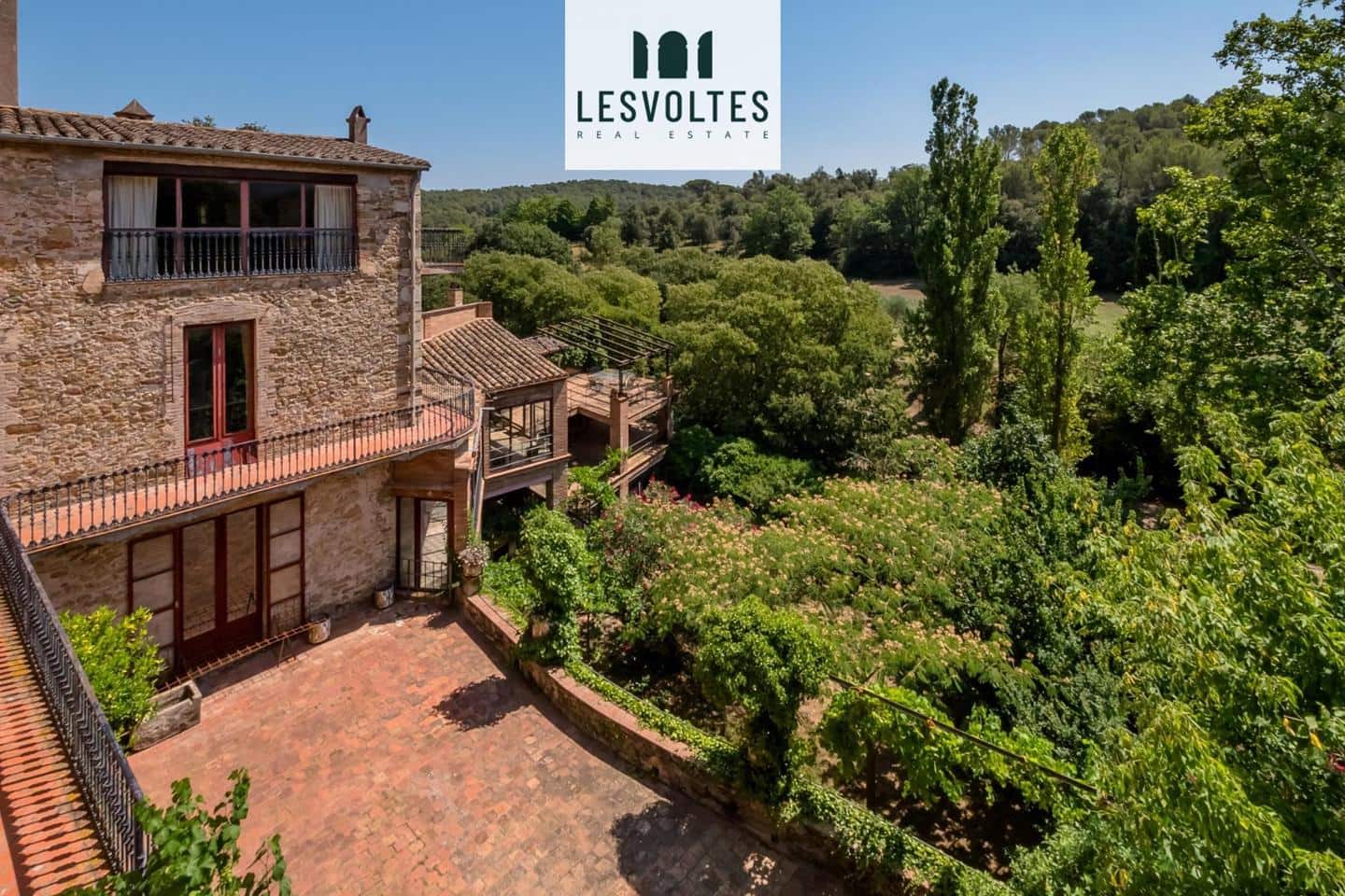 7 bedroom Villa for sale in Sant Marti Vell with garage - € 3,800,000 (Ref: 10081906)