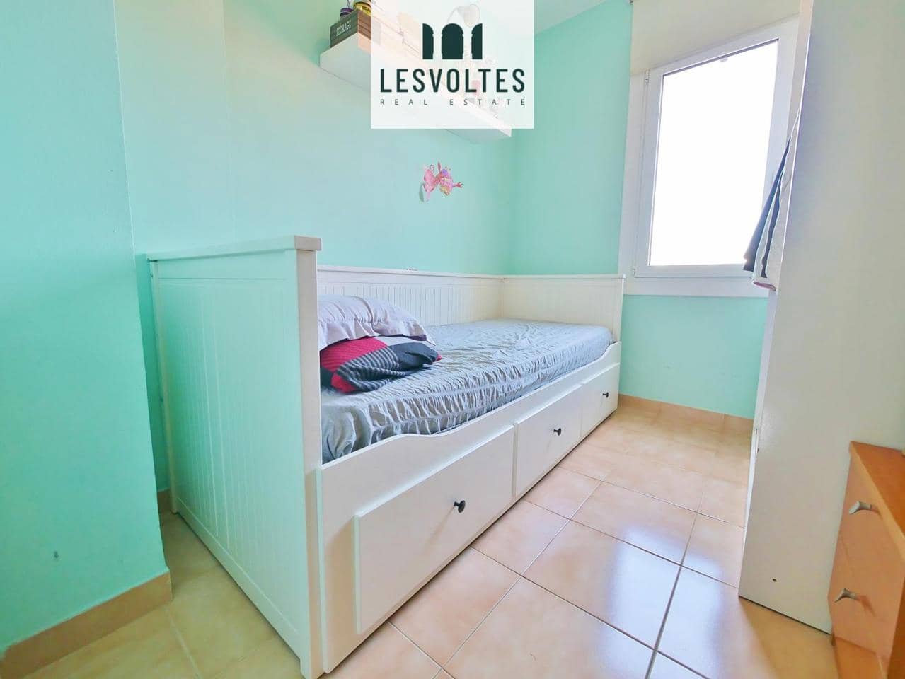 4 bedroom Villa for sale in Palafrugell with garage - € 250,000 (Ref: 10081907)