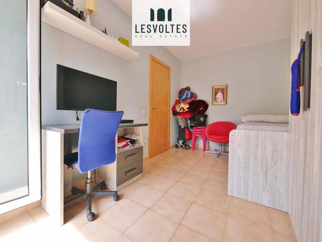 4 bedroom Villa for sale in Palafrugell with garage - € 250,000 (Ref: 10081907)