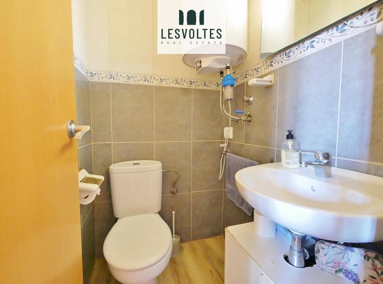 4 bedroom Villa for sale in Palafrugell with garage - € 250,000 (Ref: 10081907)