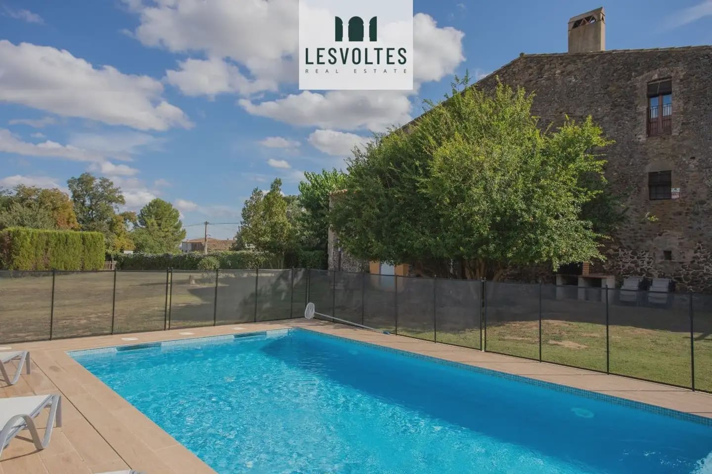 8 soveværelse Finca/Landehus til salg i Rupia med swimmingpool - € 1.275.000 (Ref: 10081908)