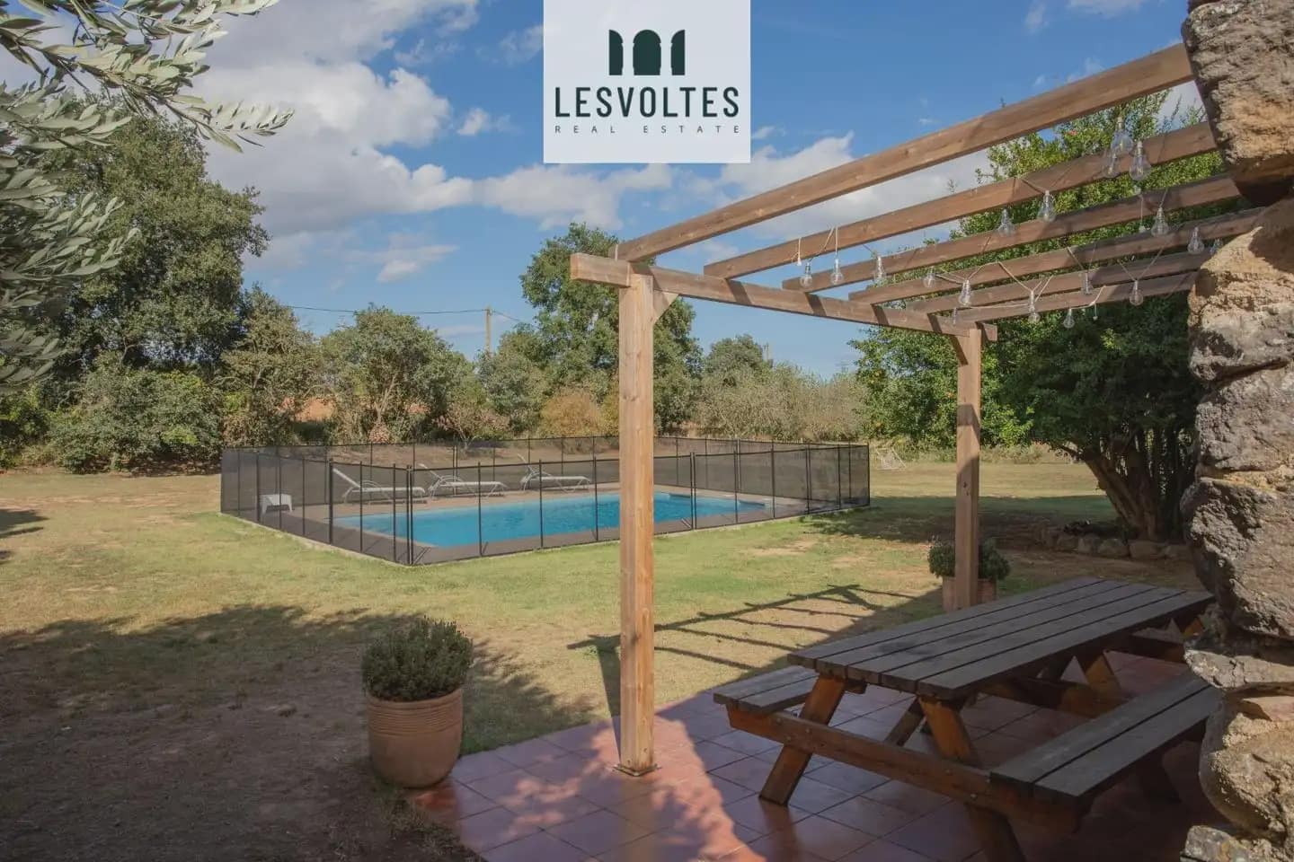 8 soveværelse Finca/Landehus til salg i Rupia med swimmingpool - € 1.275.000 (Ref: 10081908)