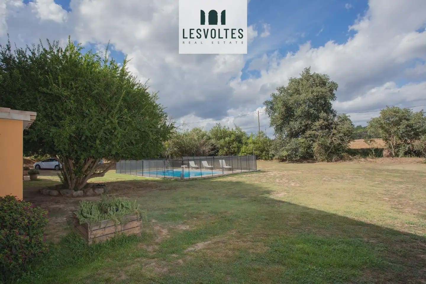 8 soveværelse Finca/Landehus til salg i Rupia med swimmingpool - € 1.275.000 (Ref: 10081908)