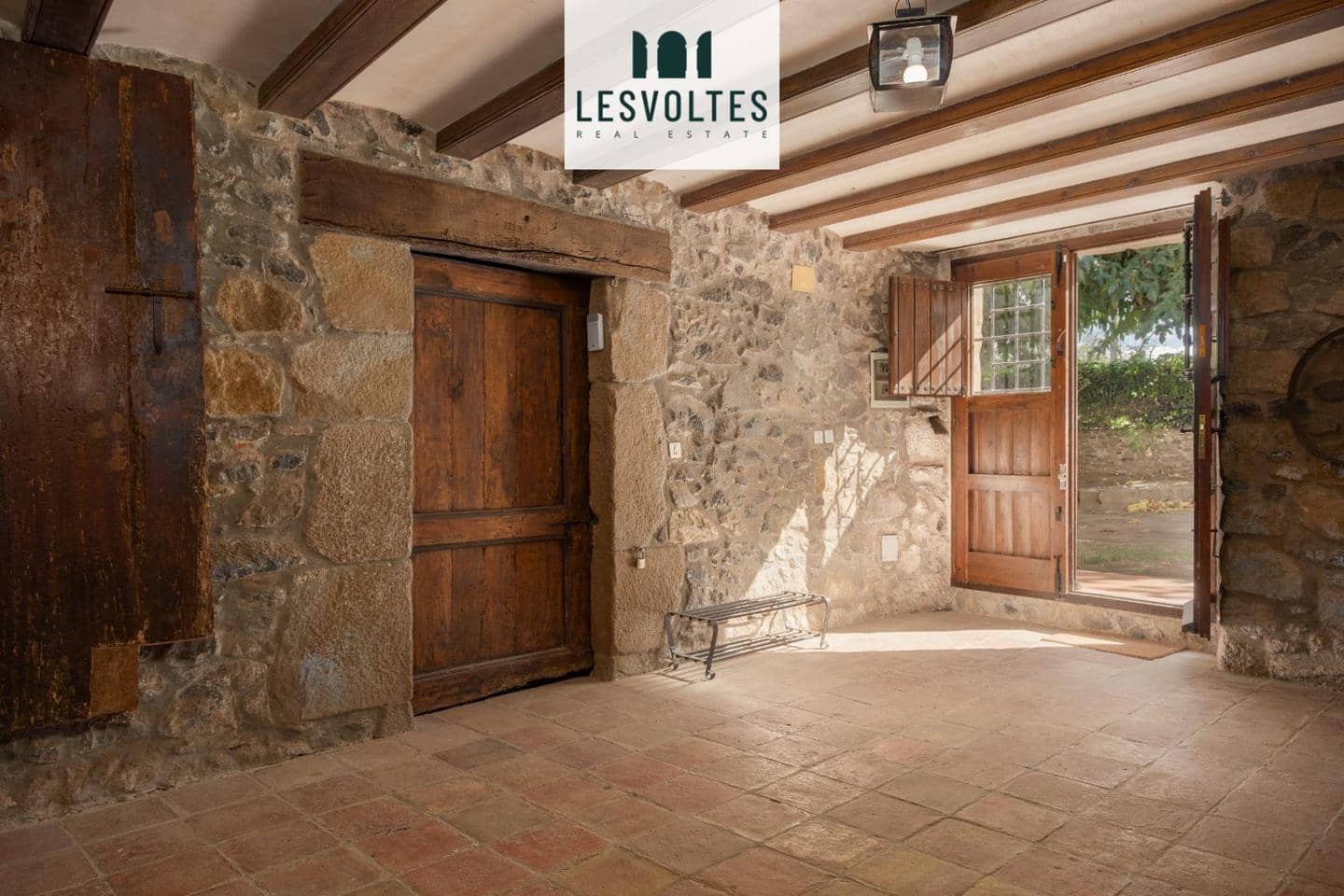 8 bedroom Villa for sale in Rupia with pool - € 1,275,000 (Ref: 10081908)