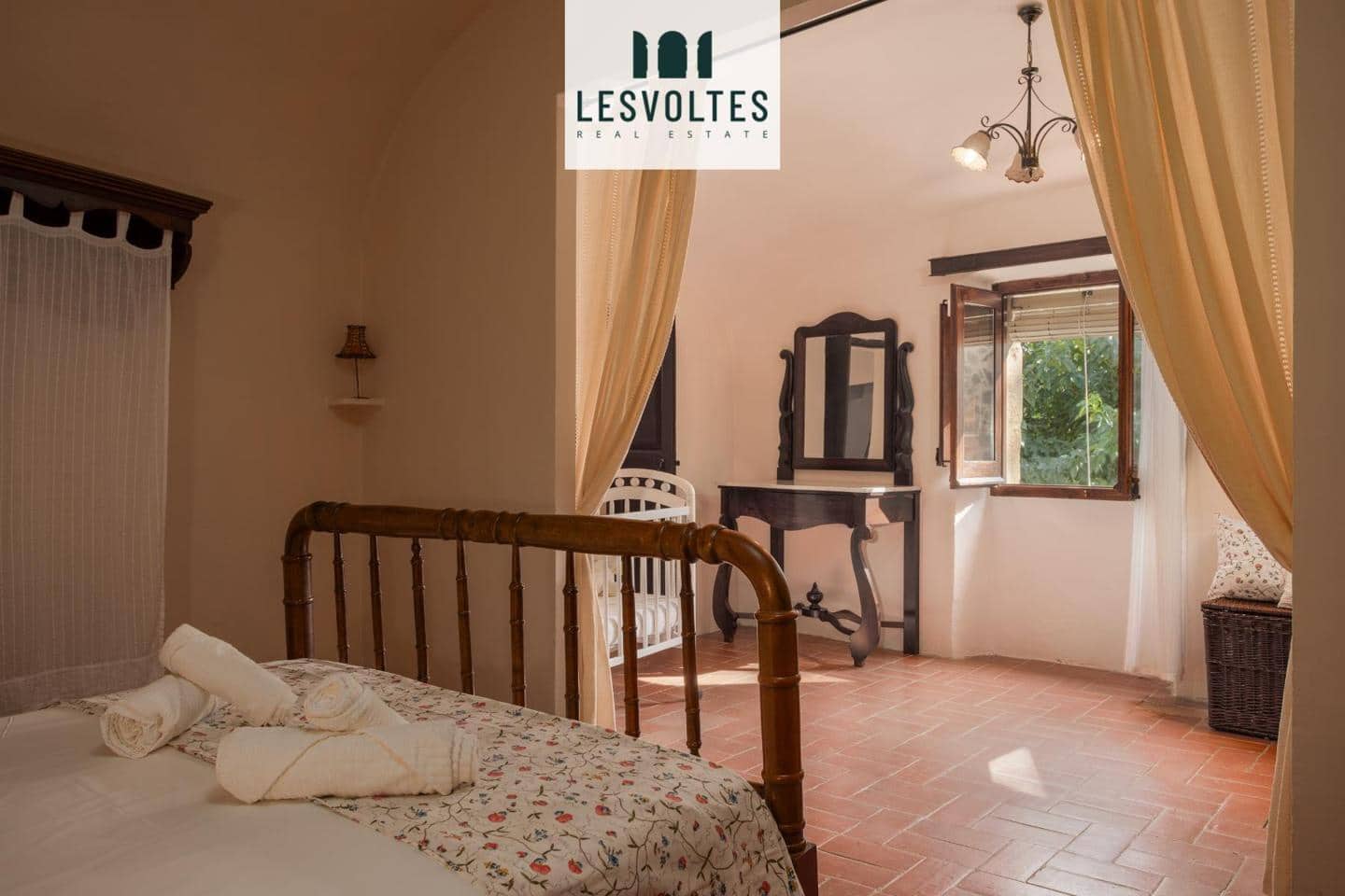 8 bedroom Villa for sale in Rupia with pool - € 1,275,000 (Ref: 10081908)