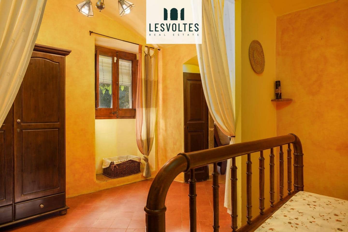 8 bedroom Villa for sale in Rupia with pool - € 1,275,000 (Ref: 10081908)