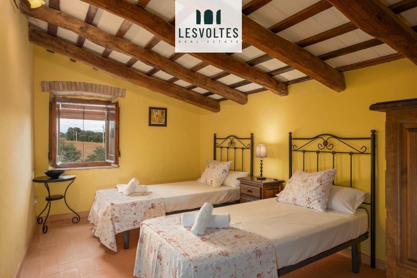 8 bedroom Villa for sale in Rupia with pool - € 1,275,000 (Ref: 10081908)