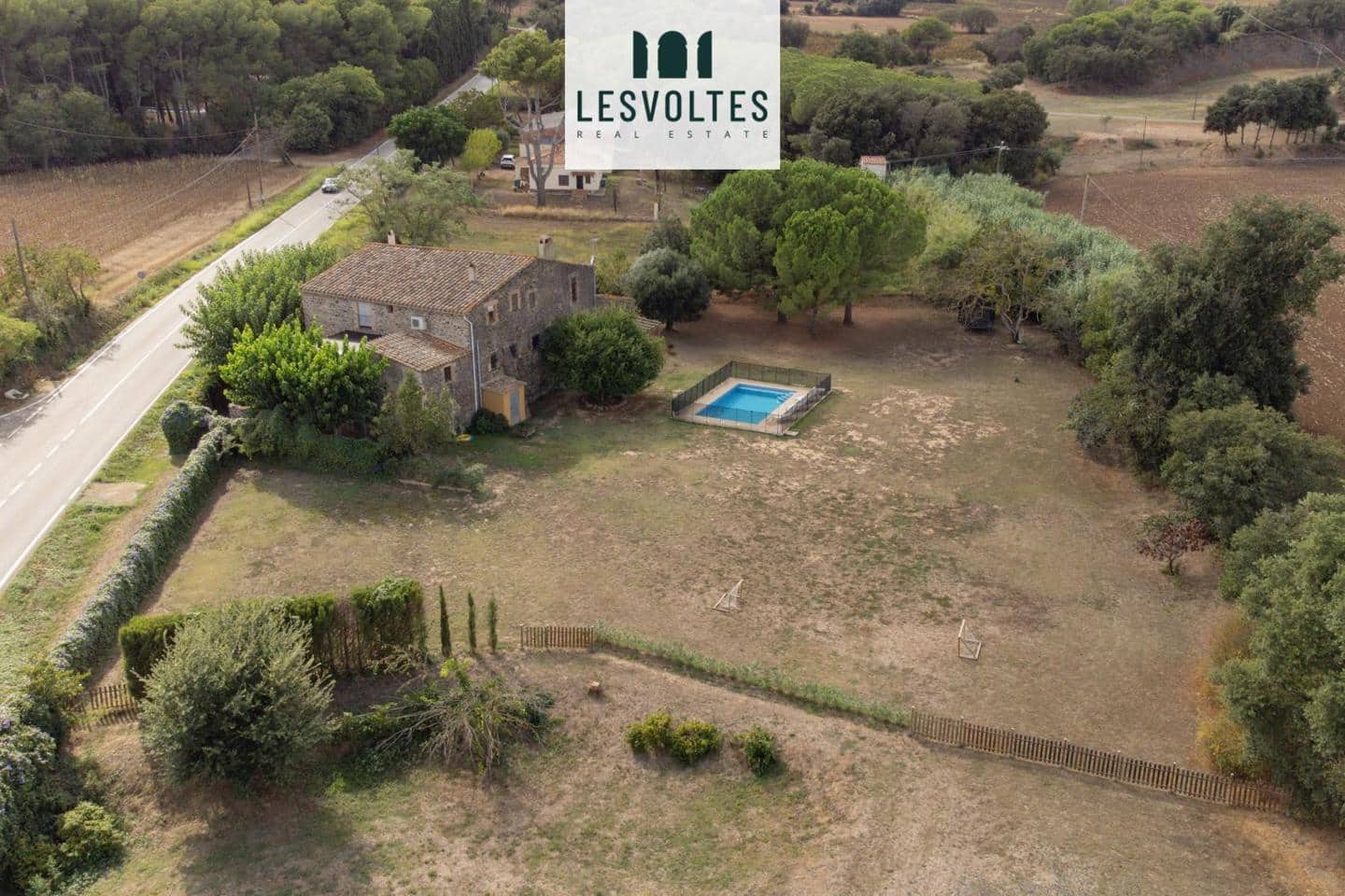 8 bedroom Villa for sale in Rupia with pool - € 1,275,000 (Ref: 10081908)
