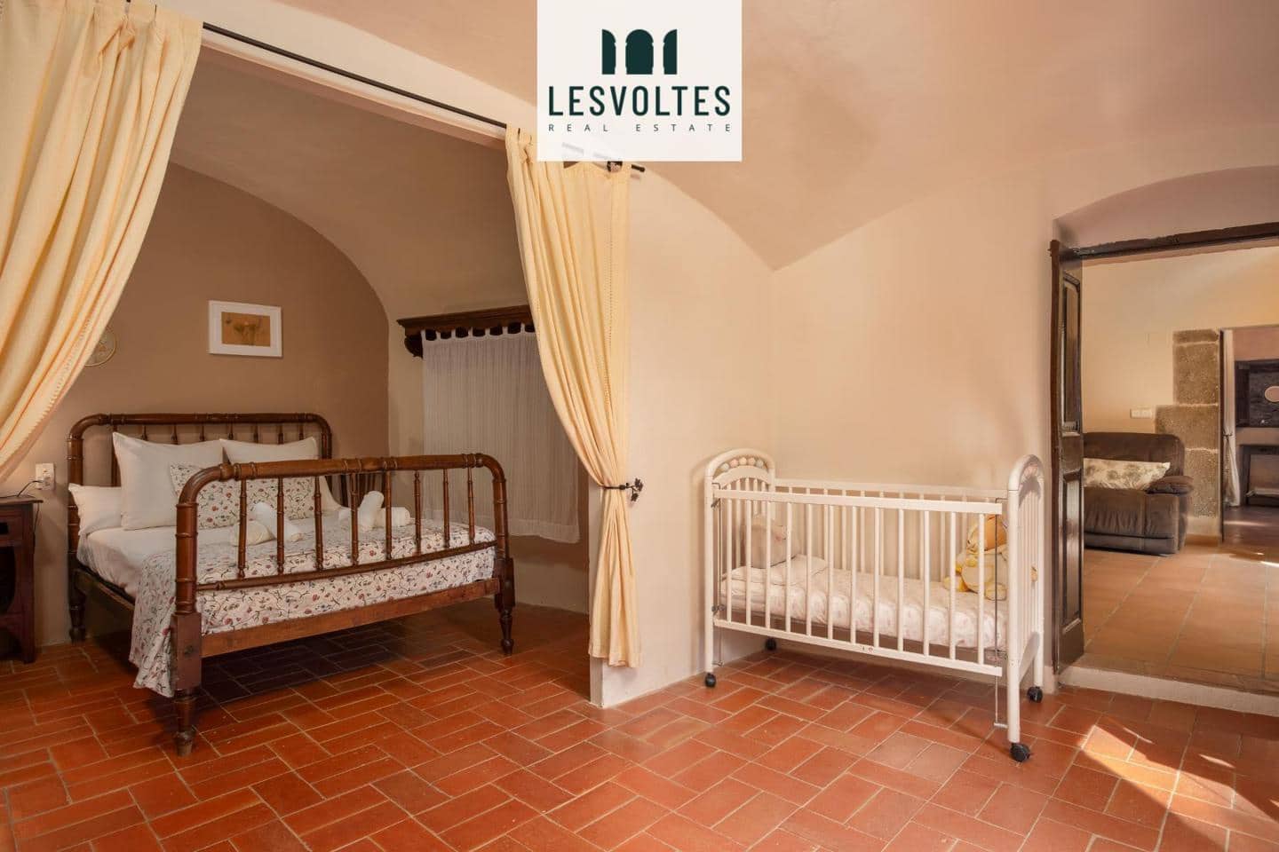 8 bedroom Villa for sale in Rupia with pool - € 1,275,000 (Ref: 10081908)