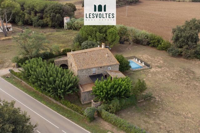 8 Zimmer Villa zu verkaufen in Rupià mit Pool - 1.275.000 € (Ref: 10081908)