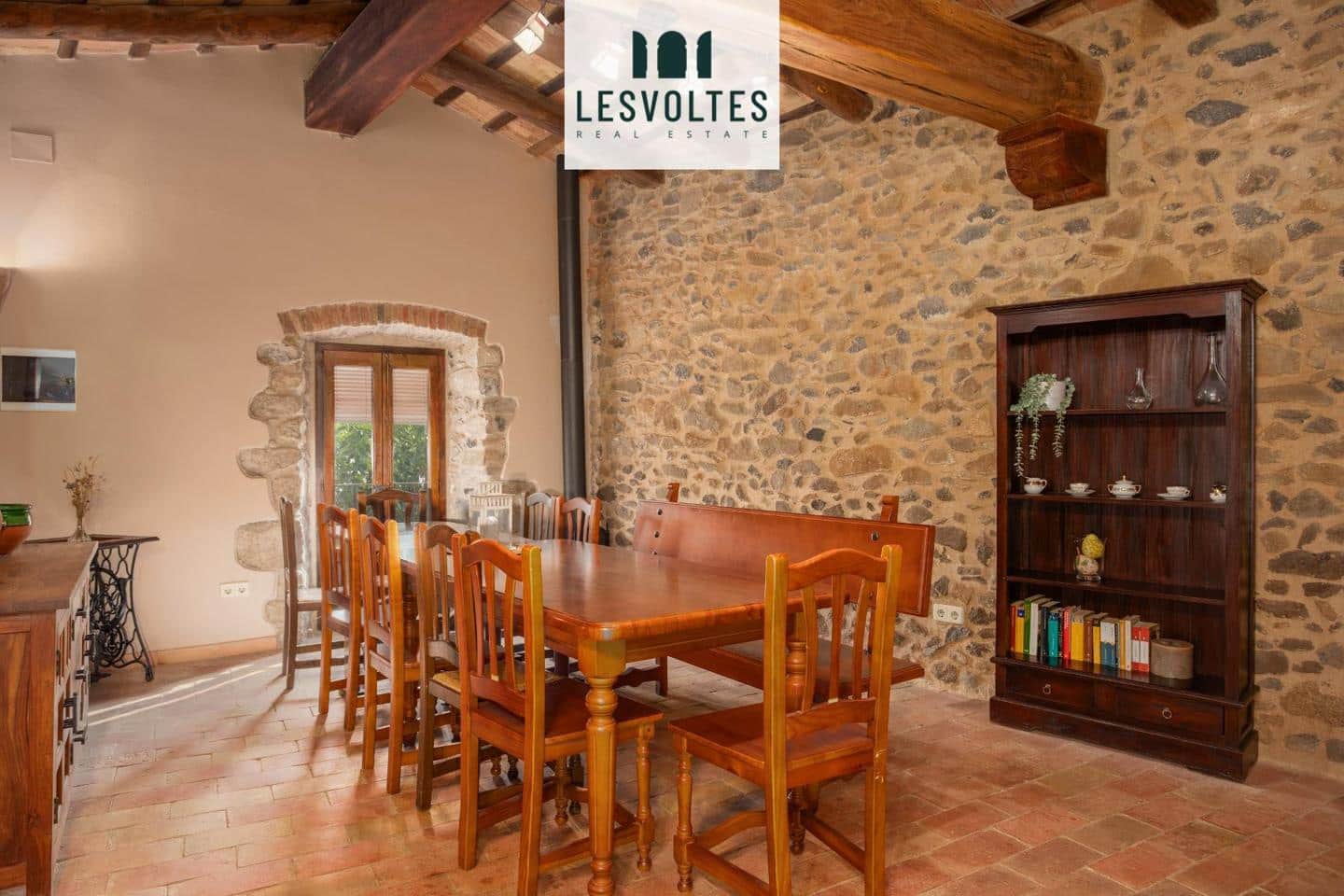 8 bedroom Villa for sale in Rupia with pool - € 1,275,000 (Ref: 10081908)