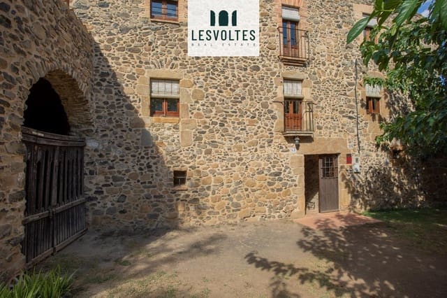 8 Zimmer Villa zu verkaufen in Rupià mit Pool - 1.275.000 € (Ref: 10081908)