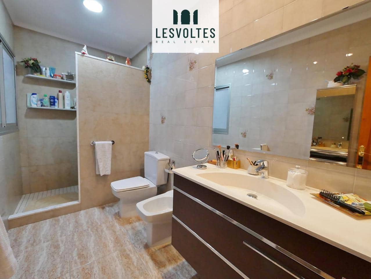 4 bedroom Villa for sale in Palafrugell - € 350,000 (Ref: 10081909)