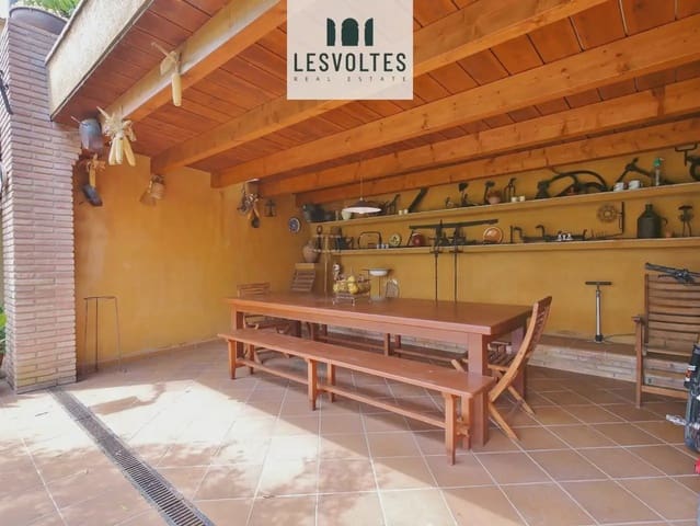 5 Zimmer Villa zu verkaufen in Mont-ras mit Pool Garage - 1.500.000 € (Ref: 10081911)