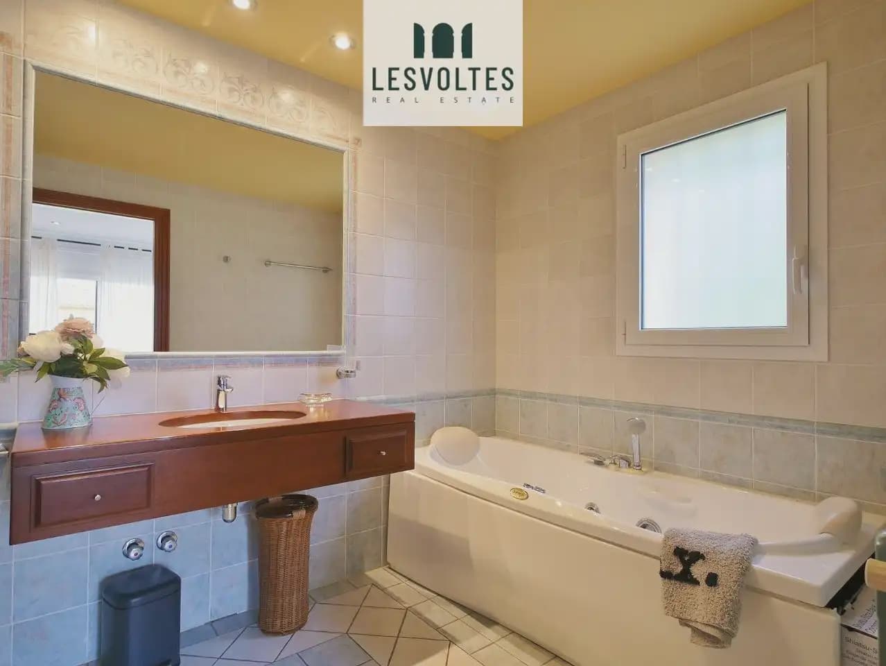 5 Zimmer Villa zu verkaufen in Mont-ras mit Pool Garage - 1.500.000 € (Ref: 10081911)
