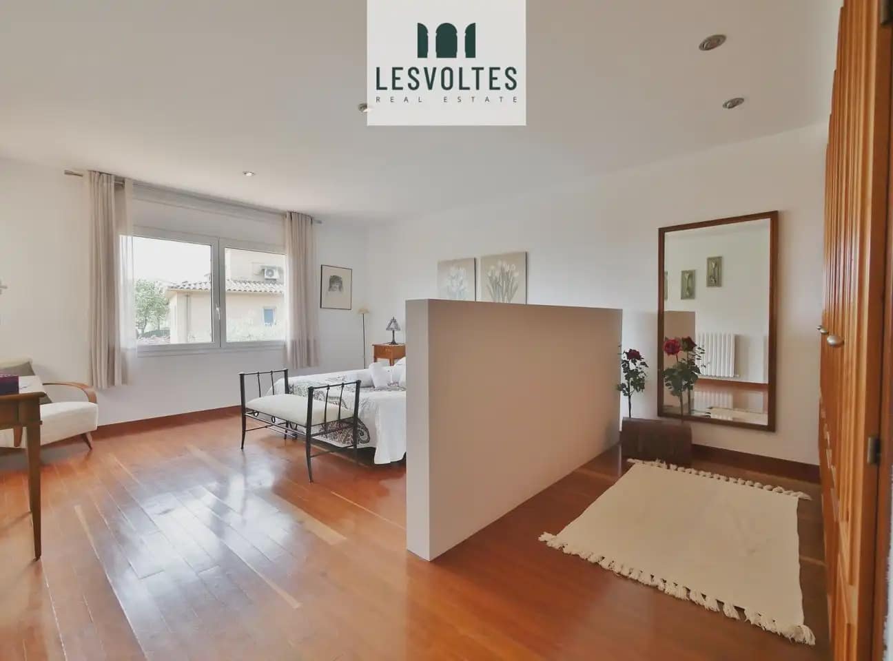 5 Zimmer Villa zu verkaufen in Mont-ras mit Pool Garage - 1.500.000 € (Ref: 10081911)