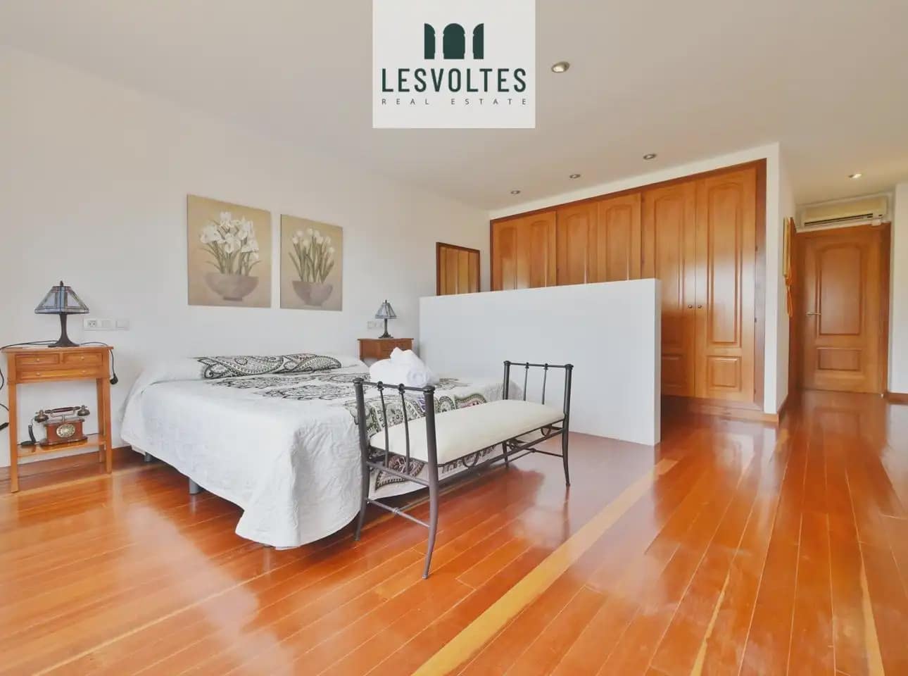 5 Zimmer Villa zu verkaufen in Mont-ras mit Pool Garage - 1.500.000 € (Ref: 10081911)