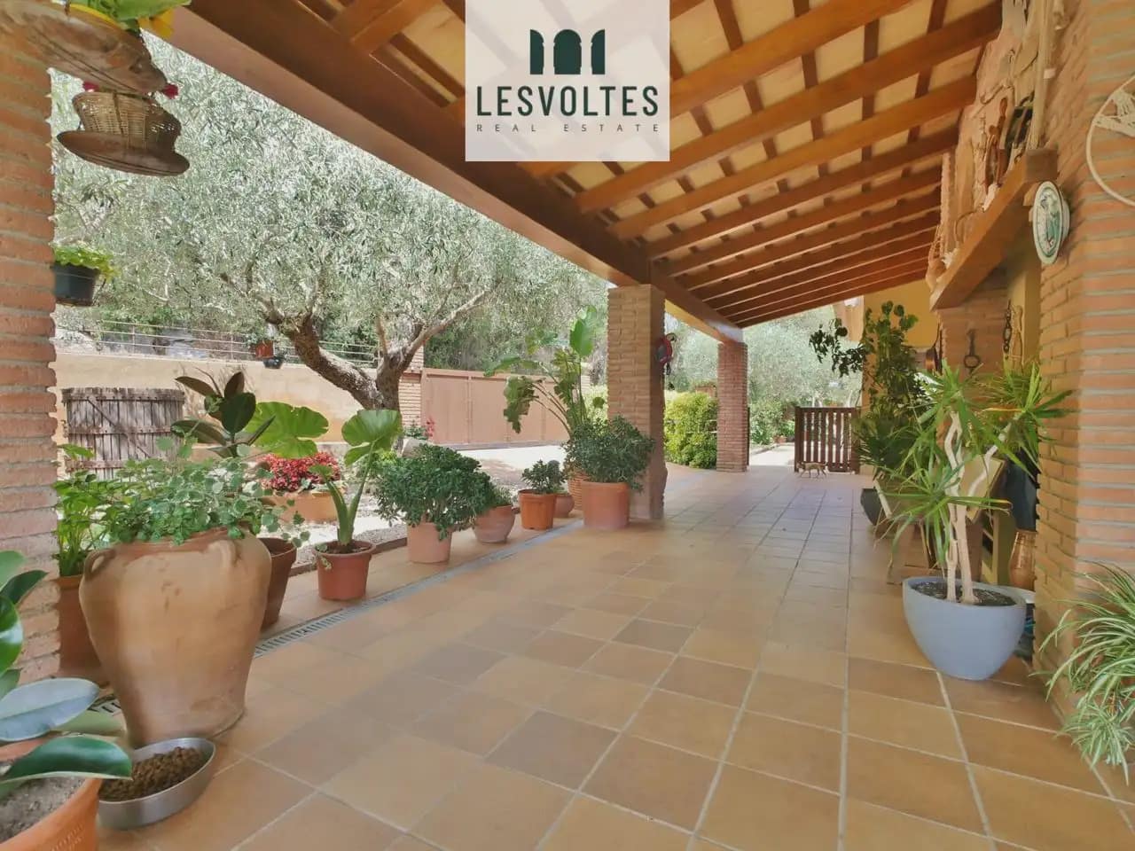 5 Zimmer Villa zu verkaufen in Mont-ras mit Pool Garage - 1.500.000 € (Ref: 10081911)