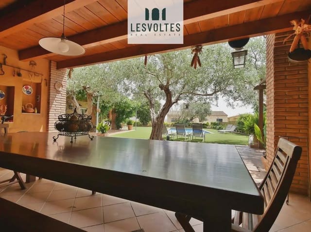 5 Zimmer Villa zu verkaufen in Mont-ras mit Pool Garage - 1.500.000 € (Ref: 10081911)