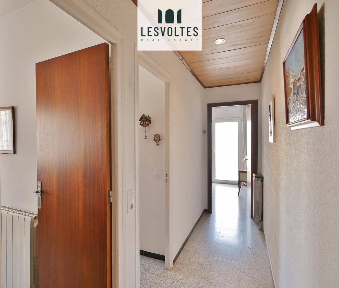 3 bedroom Villa for sale in Palafrugell with garage - € 295,000 (Ref: 10081912)