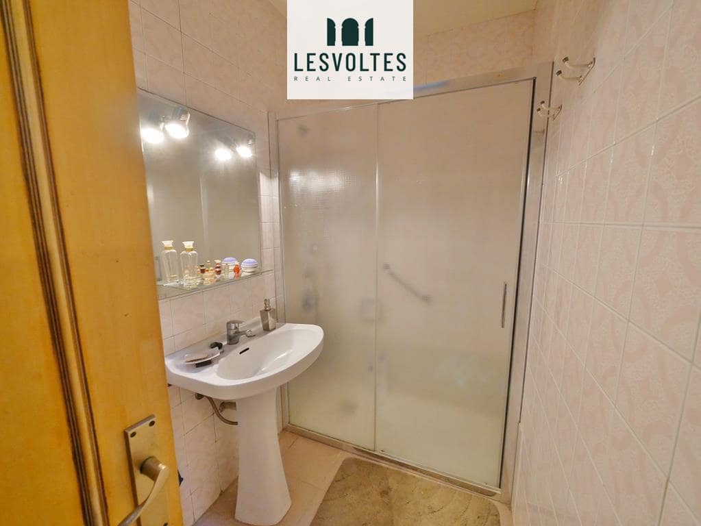 6 Zimmer Villa zu verkaufen in La Bisbal d'Emporda mit Garage - 450.000 € (Ref: 10081914)