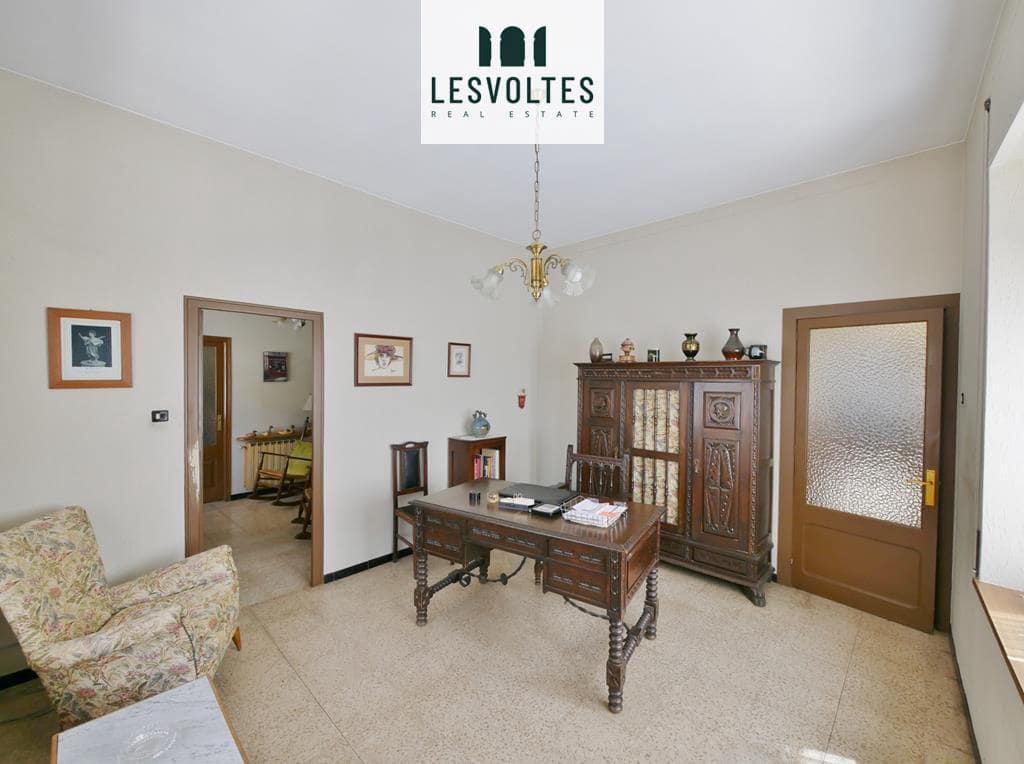 6 Zimmer Villa zu verkaufen in La Bisbal d'Emporda mit Garage - 450.000 € (Ref: 10081914)