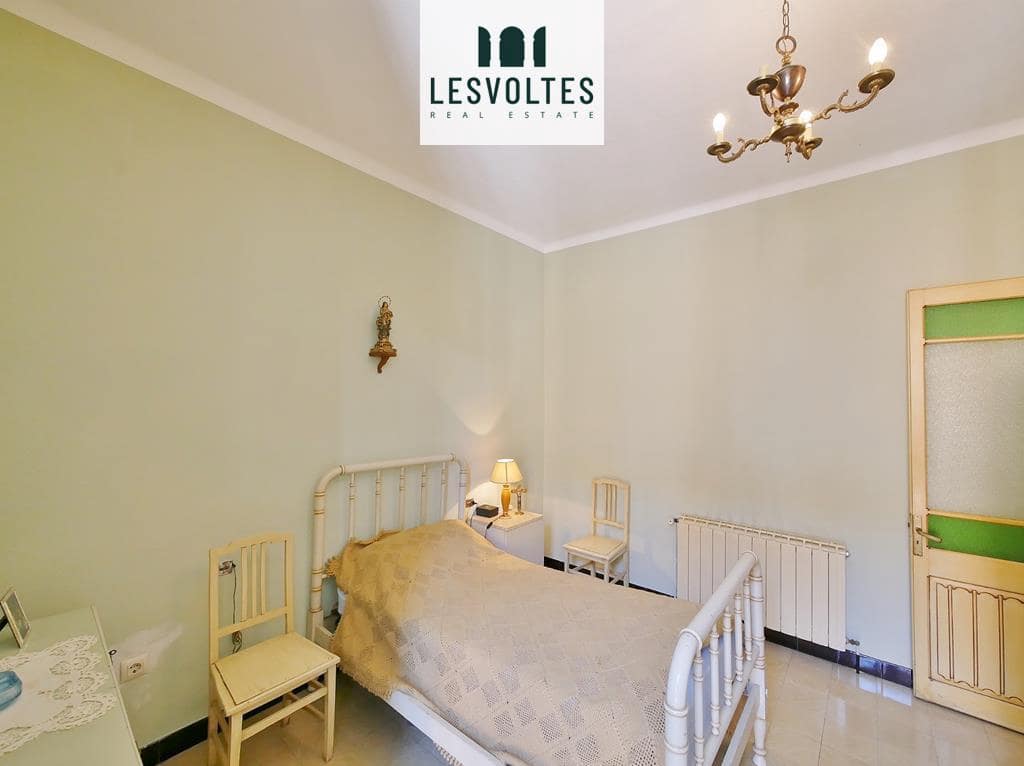 6 Zimmer Villa zu verkaufen in La Bisbal d'Emporda mit Garage - 450.000 € (Ref: 10081914)