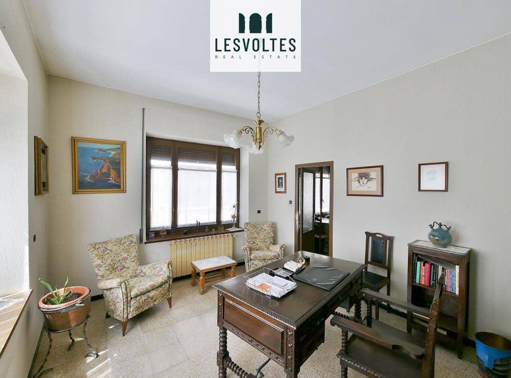 6 Zimmer Villa zu verkaufen in La Bisbal d'Emporda mit Garage - 450.000 € (Ref: 10081914)