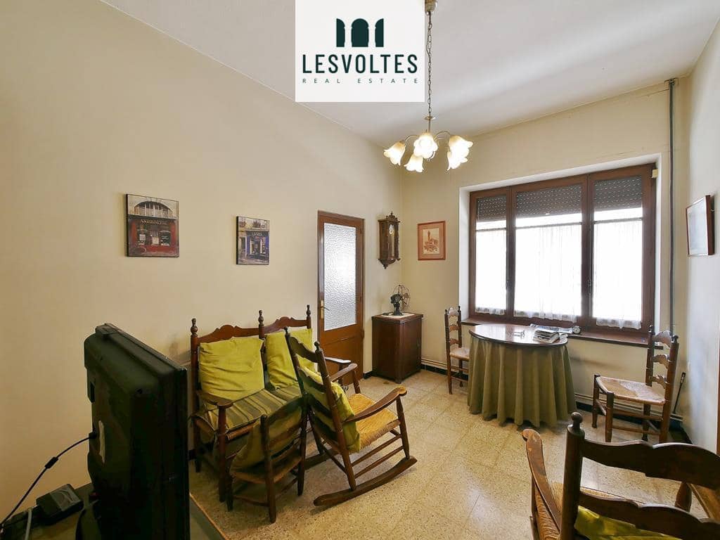 6 Zimmer Villa zu verkaufen in La Bisbal d'Emporda mit Garage - 450.000 € (Ref: 10081914)