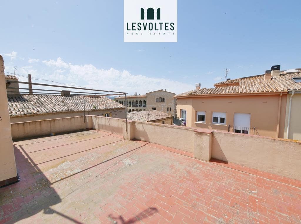 6 Zimmer Villa zu verkaufen in La Bisbal d'Emporda mit Garage - 450.000 € (Ref: 10081914)