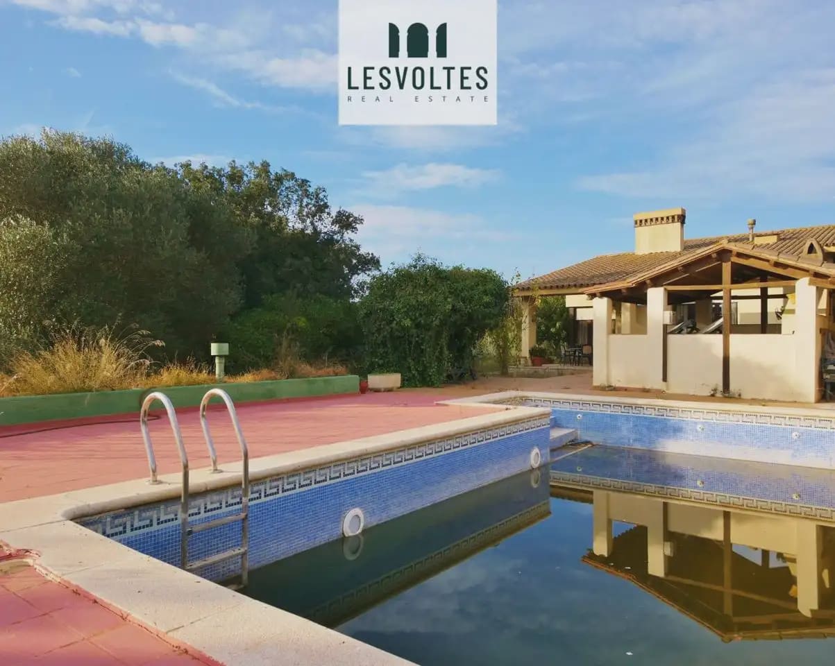 4 chambre Finca/Maison de Campagne à vendre à Bellcaire d'Emporda avec piscine garage - 700 000 € (Ref: 10081915)