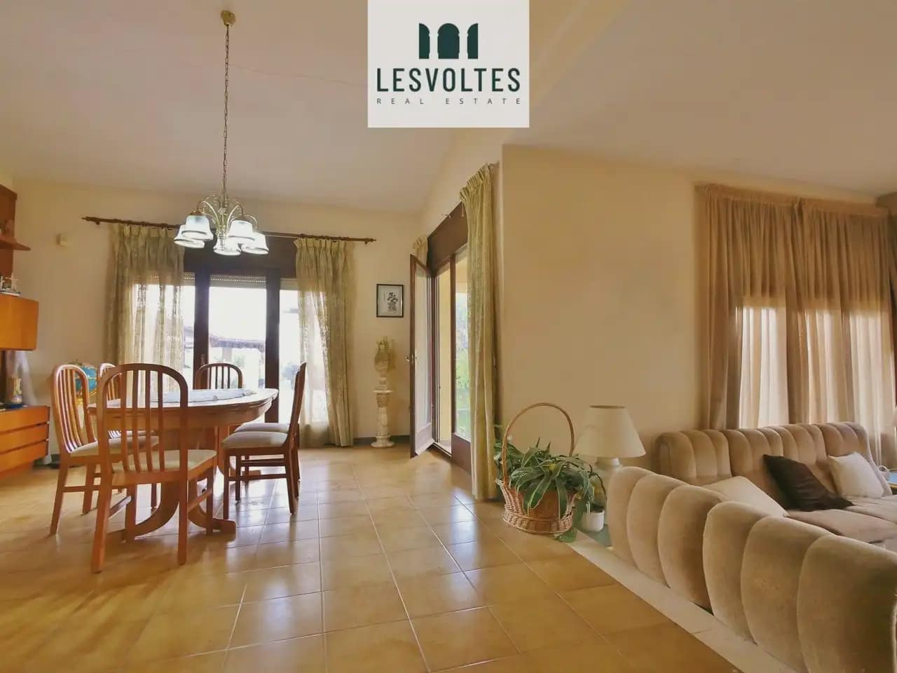 4 chambre Finca/Maison de Campagne à vendre à Bellcaire d'Emporda avec piscine garage - 700 000 € (Ref: 10081915)