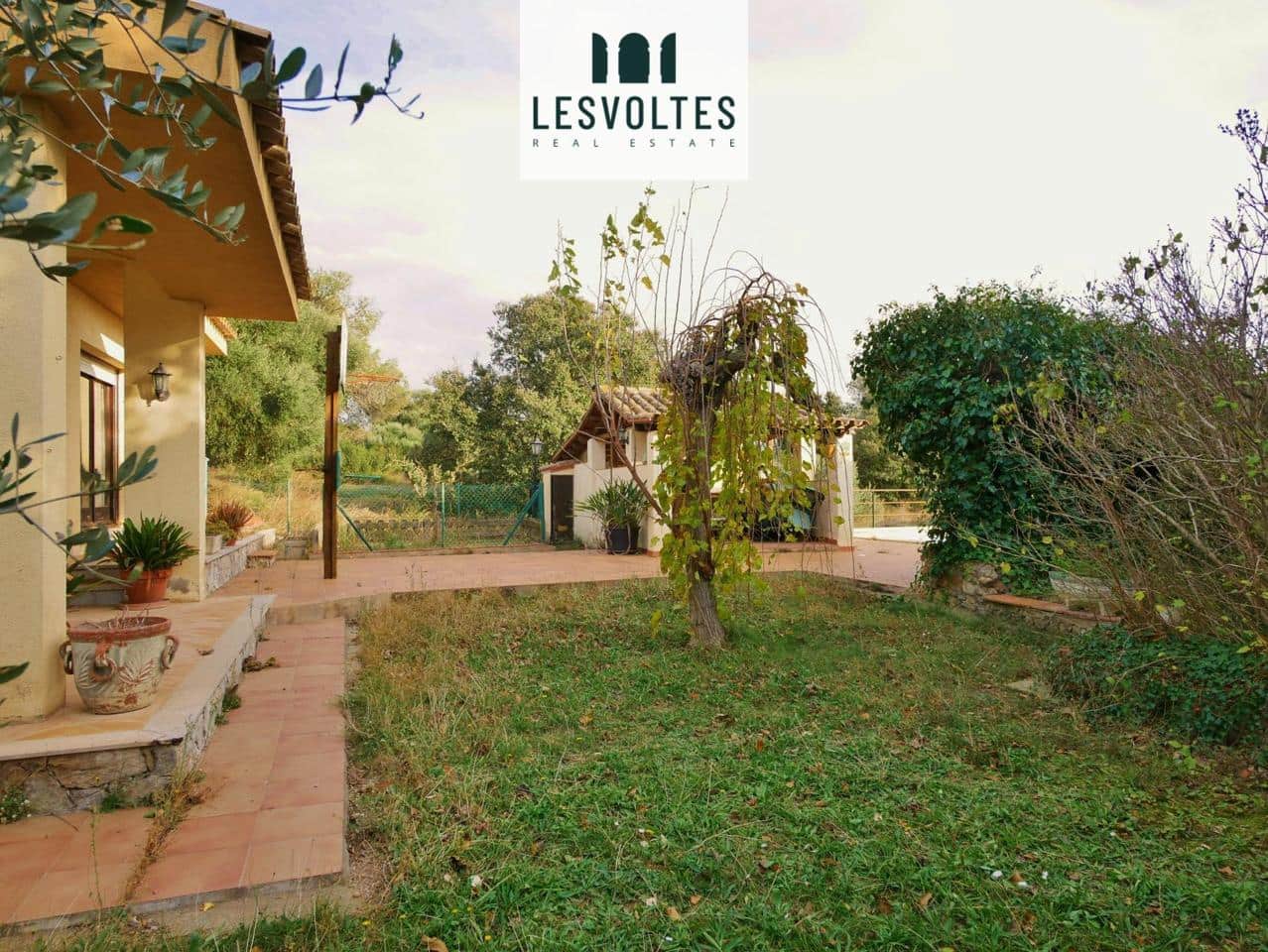 4 bedroom Villa for sale in Bellcaire d'Emporda with pool garage - € 700,000 (Ref: 10081915)